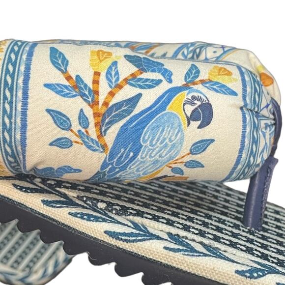 Farm Rio Navy Puffy Blue Palm Tree Printed Flip Flop Sandals Size 9 NWT - Picture 5 of 9